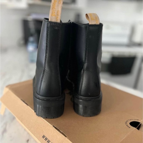 DR. MARTENS VEGAN JADON II MONO size 11 women or 10 men - Picture 3 of 5
